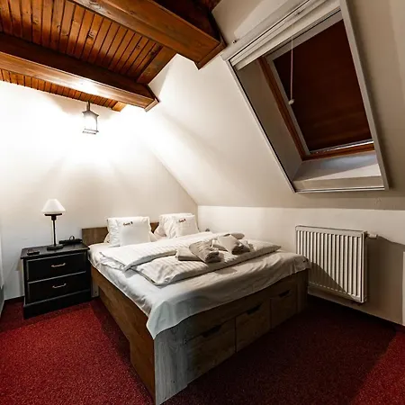 Vila Lampasik 4* Dóval